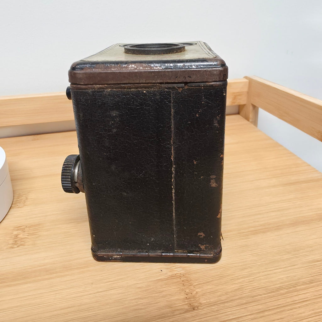 Vintage Kodak Brownie Flash II Box Camera Australian Made