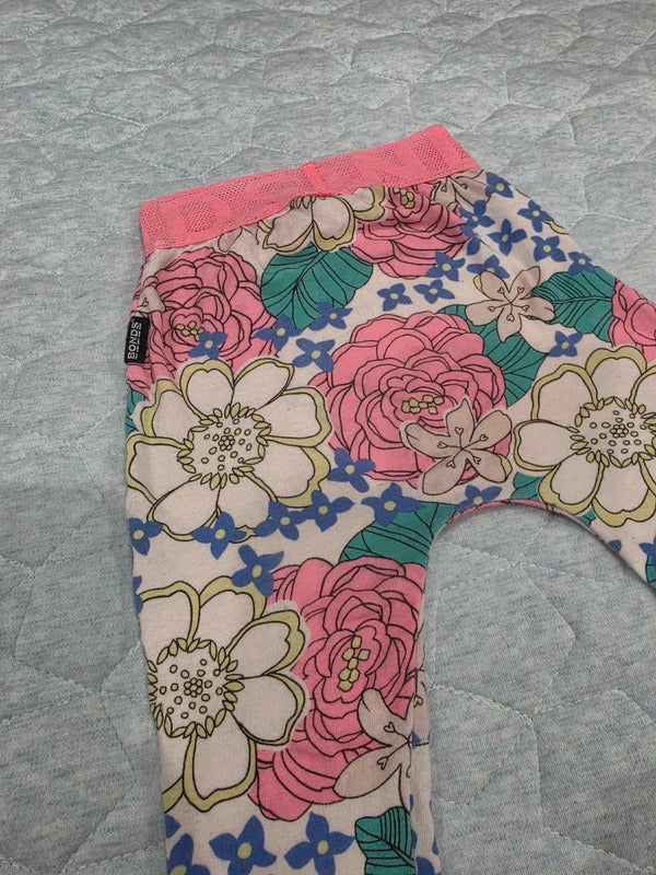 Size 00 - Floral Bonds Leggings