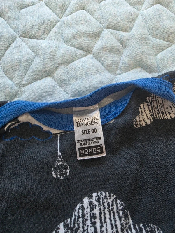 Bonds Wondersuit Size 00 Cloud Print Baby Romper Footed Sleepsuit