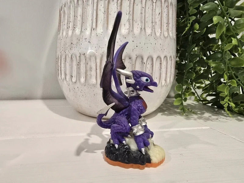 Skylanders Cynder Figures Giants Series 2 Undead Activision S3125A